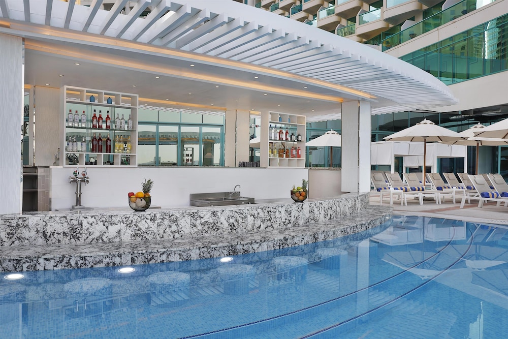 Hilton Dubai Jumeirah — Swimming pool in Dubai