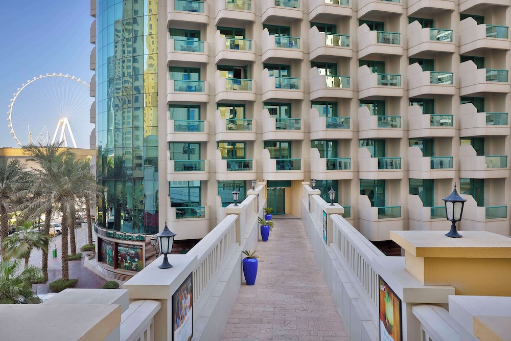 Hilton Dubai Jumeirah — Hotel building in Dubai