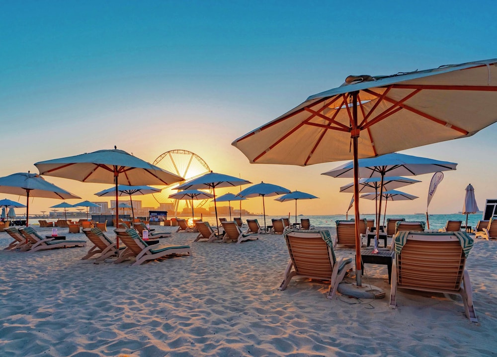 Hilton Dubai Jumeirah — Beach in Dubai