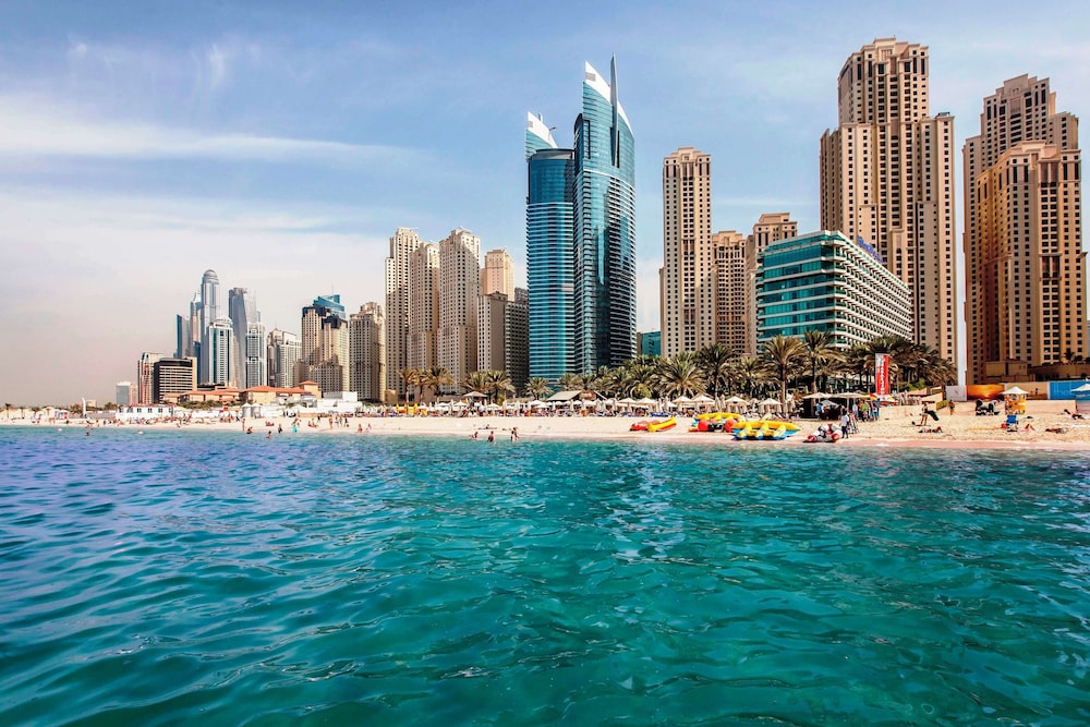 Hilton Dubai Jumeirah — Beach in Dubai