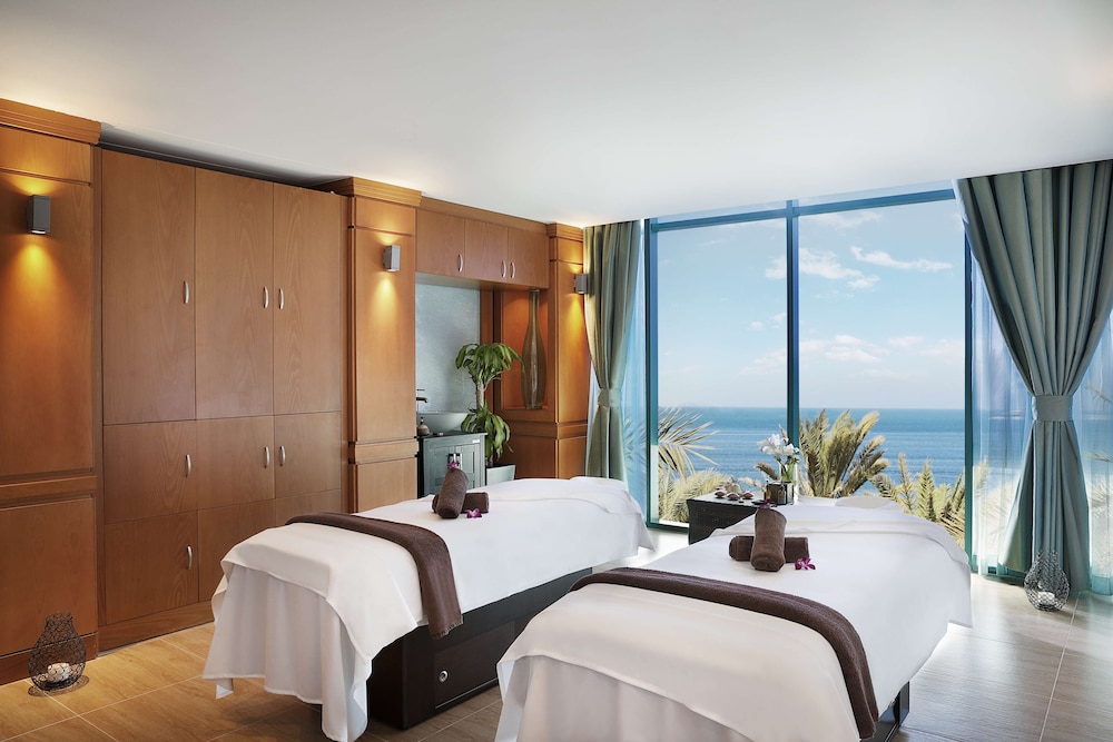 Hilton Dubai Jumeirah — Spa in Dubai