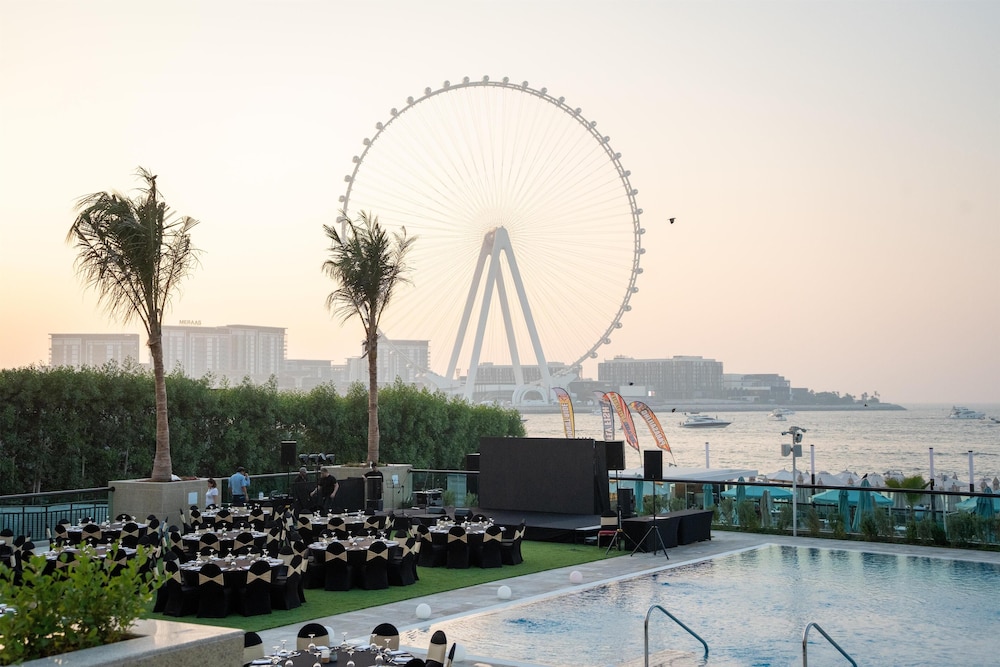 Hilton Dubai Jumeirah — Attractions in the area in Dubai