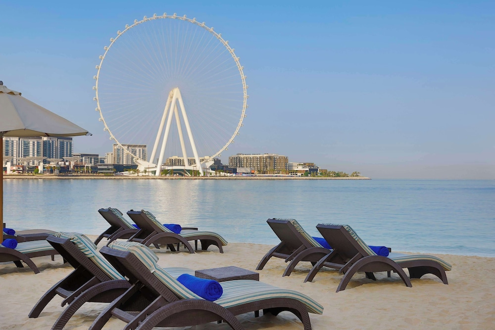 Hilton Dubai Jumeirah — Beach in Dubai