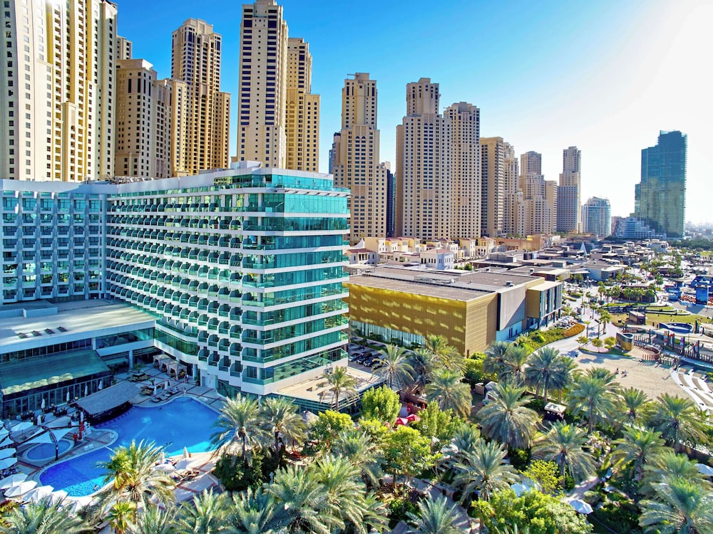 Hilton Dubai Jumeirah — Main photo in Dubai