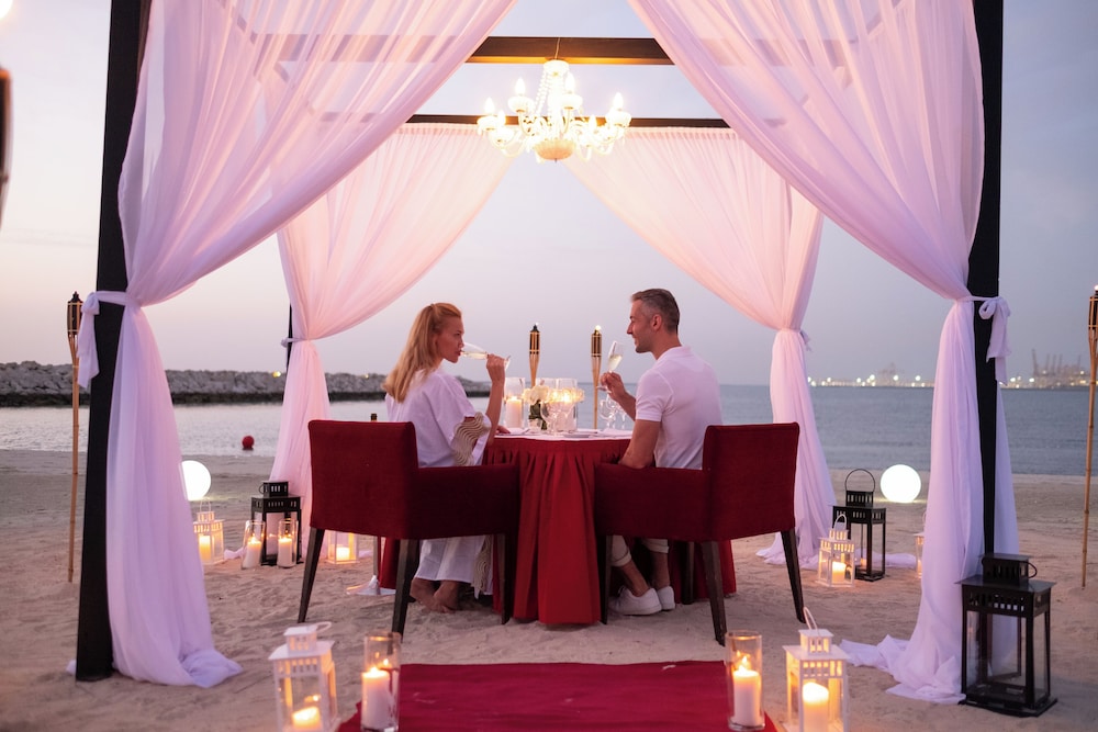 JA Beach Hotel, Dubai — Beach in Dubai