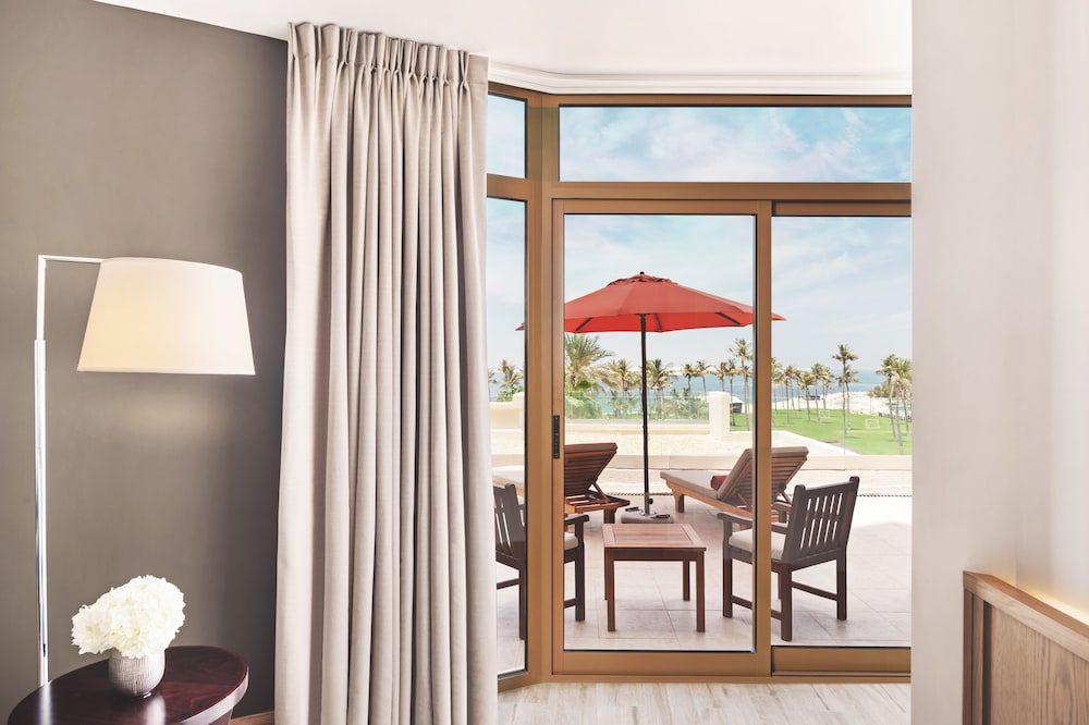 JA Beach Hotel, Dubai — Hotel rooms in Dubai