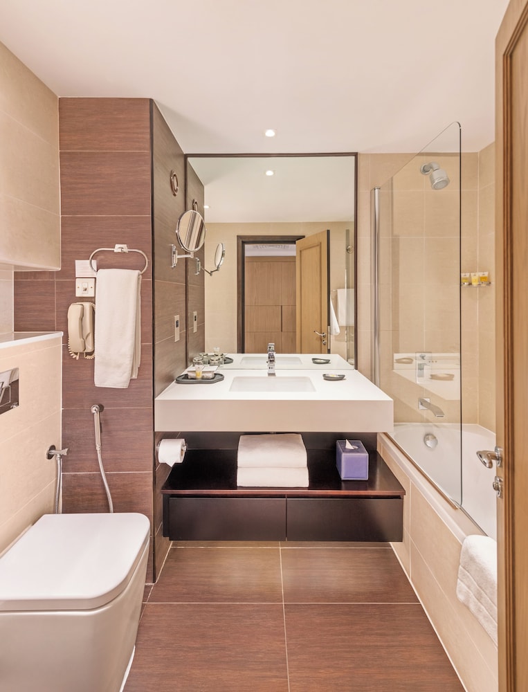 JA Beach Hotel, Dubai — Hotel rooms in Dubai