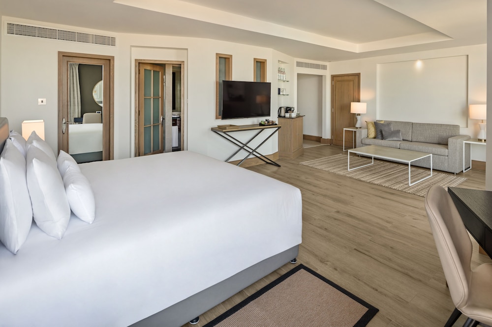 JA Beach Hotel, Dubai — Hotel rooms in Dubai