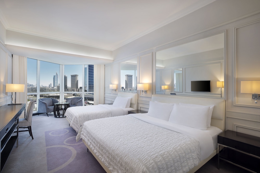 Le Méridien Mina Seyahi Beach Resort & Waterpark — Hotel rooms in Dubai
