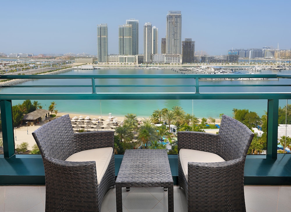 Le Méridien Mina Seyahi Beach Resort & Waterpark — Attractions in the area in Dubai