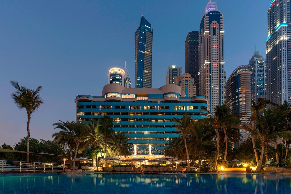 Le Méridien Mina Seyahi Beach Resort & Waterpark — Swimming pool in Dubai