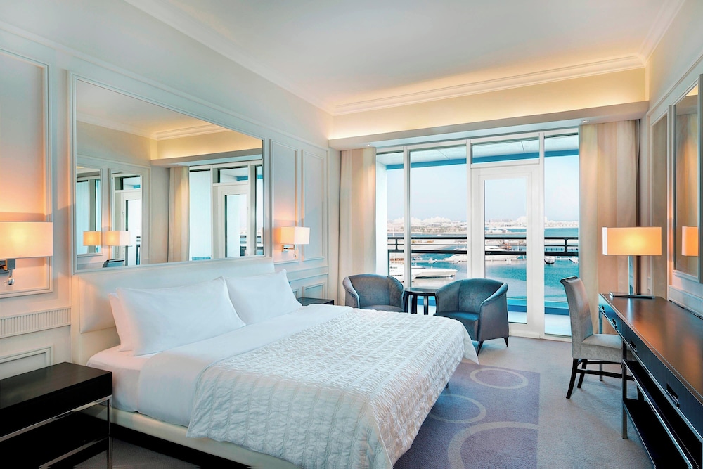 Le Méridien Mina Seyahi Beach Resort & Waterpark — Hotel rooms in Dubai