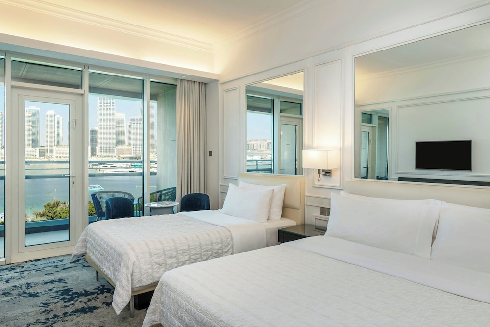 Le Méridien Mina Seyahi Beach Resort & Waterpark — Hotel rooms in Dubai