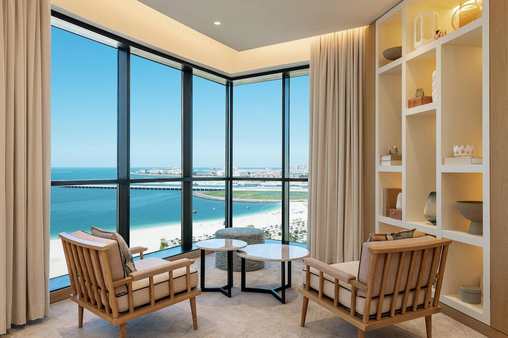 Le Royal Meridien Beach Resort And Spa — Hotel rooms in Dubai