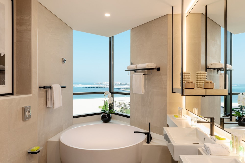 Le Royal Meridien Beach Resort And Spa — Hotel rooms in Dubai