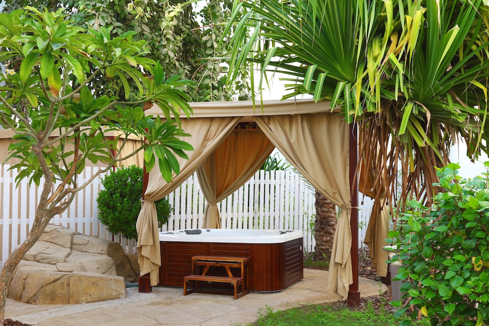 Dubai Marine Beach Resort & Spa — Spa in Dubai