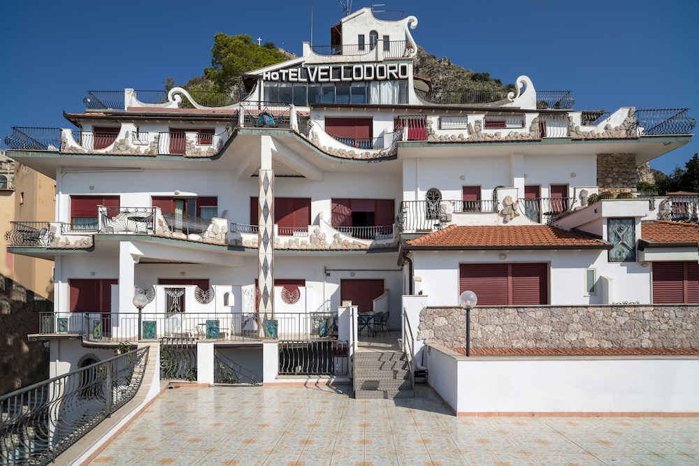 Hotel Vello d'Oro — Hotel building in Taormina, Sicily