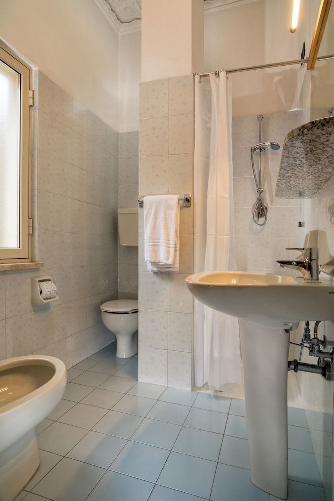Hotel Vello d'Oro — Hotel rooms in Taormina, Sicily