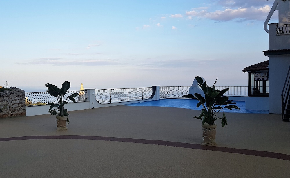 Hotel Vello d'Oro — Swimming pool in Taormina, Sicily
