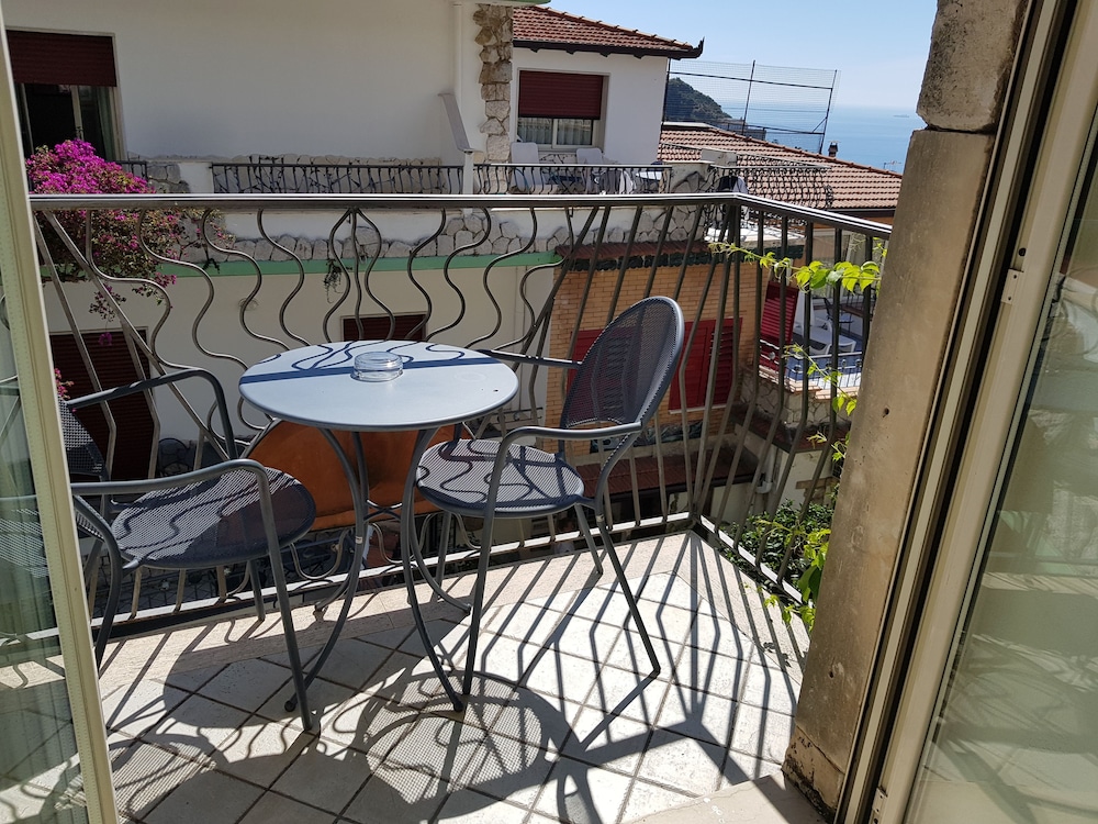 Hotel Vello d'Oro — Hotel building in Taormina, Sicily