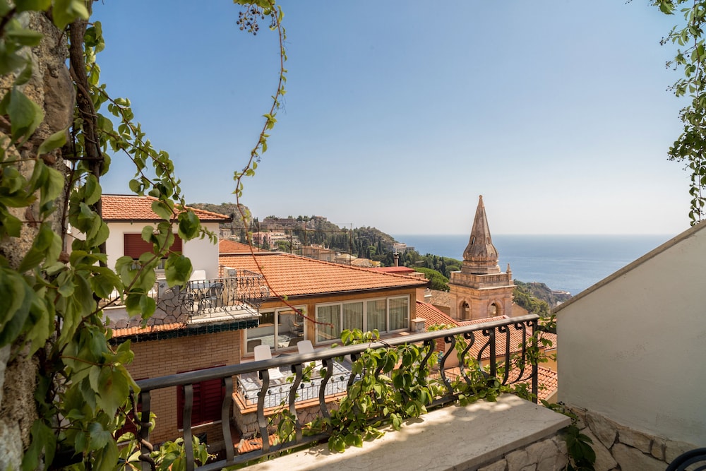 Hotel Vello d'Oro — Attractions in the area in Taormina, Sicily