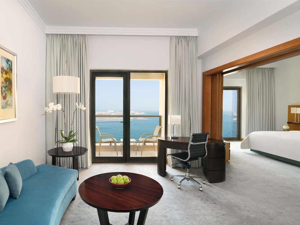 Mövenpick Hotel Jumeirah Beach — Hotel rooms in Dubai