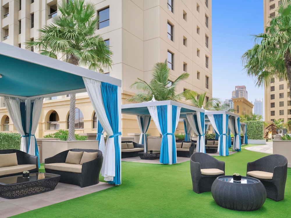 Mövenpick Hotel Jumeirah Beach — Hotel building in Dubai