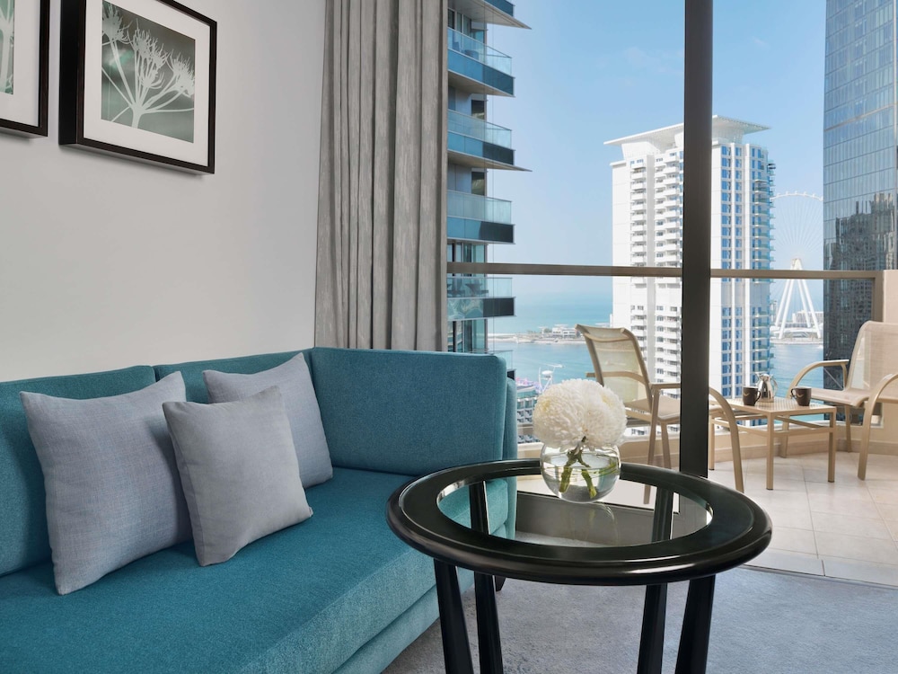 Mövenpick Hotel Jumeirah Beach — Hotel rooms in Dubai