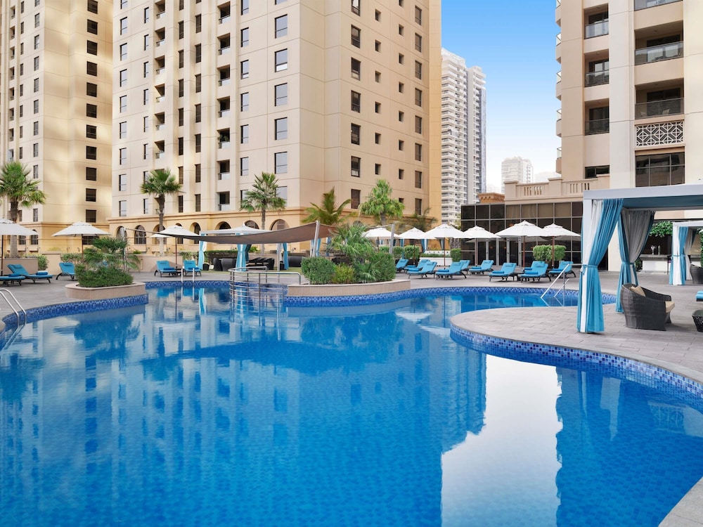 Mövenpick Hotel Jumeirah Beach — Main photo in Dubai