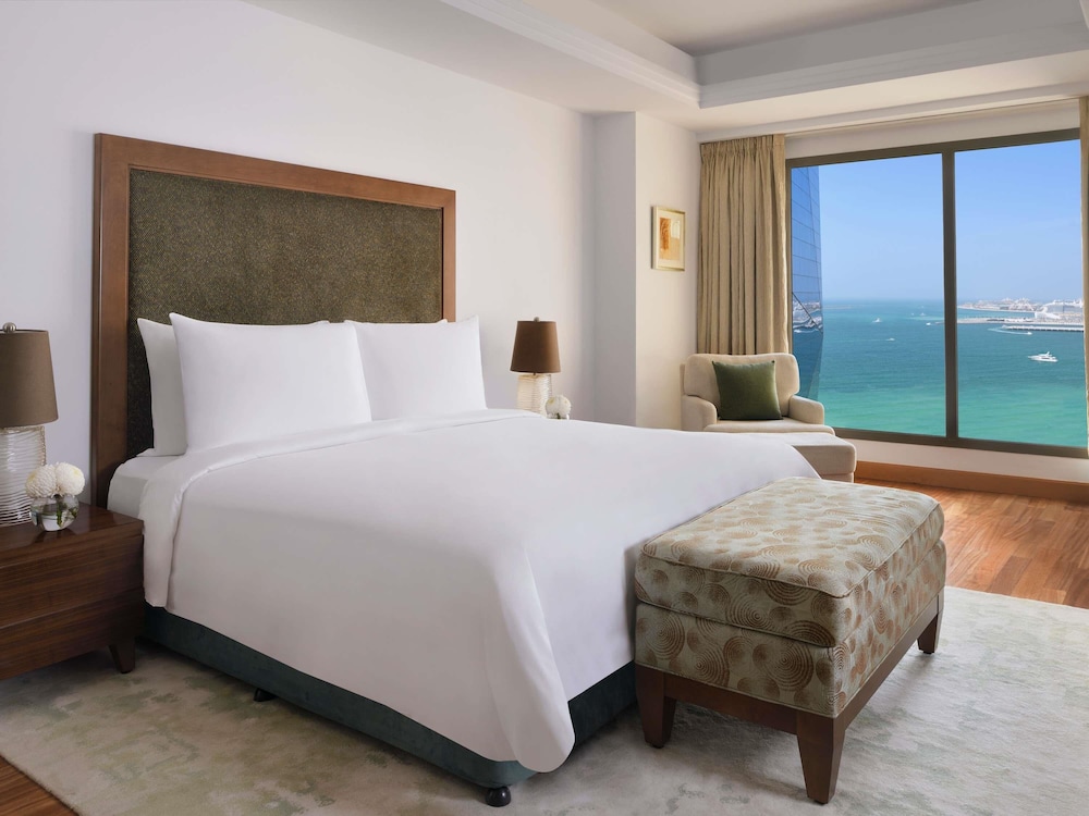 Mövenpick Hotel Jumeirah Beach — Hotel rooms in Dubai