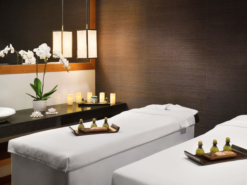 Mövenpick Hotel Jumeirah Beach — Spa in Dubai