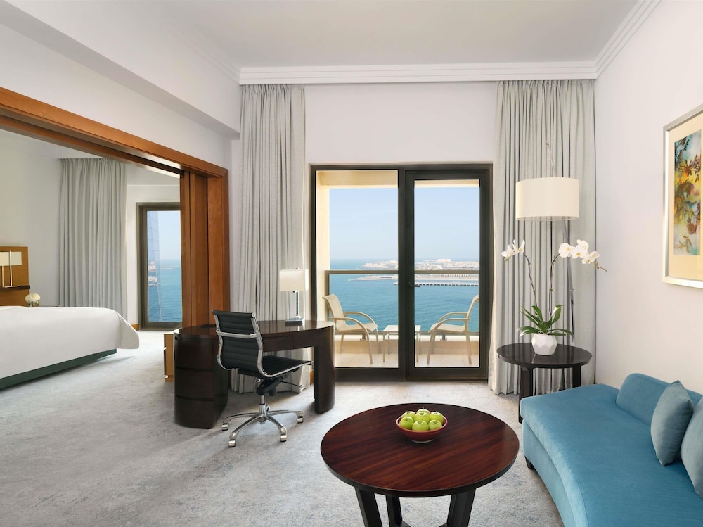 Mövenpick Hotel Jumeirah Beach — Hotel rooms in Dubai
