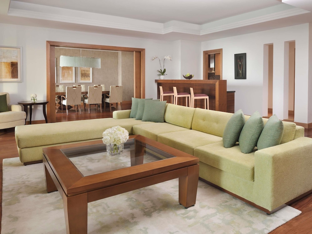 Mövenpick Hotel Jumeirah Beach — Hotel rooms in Dubai
