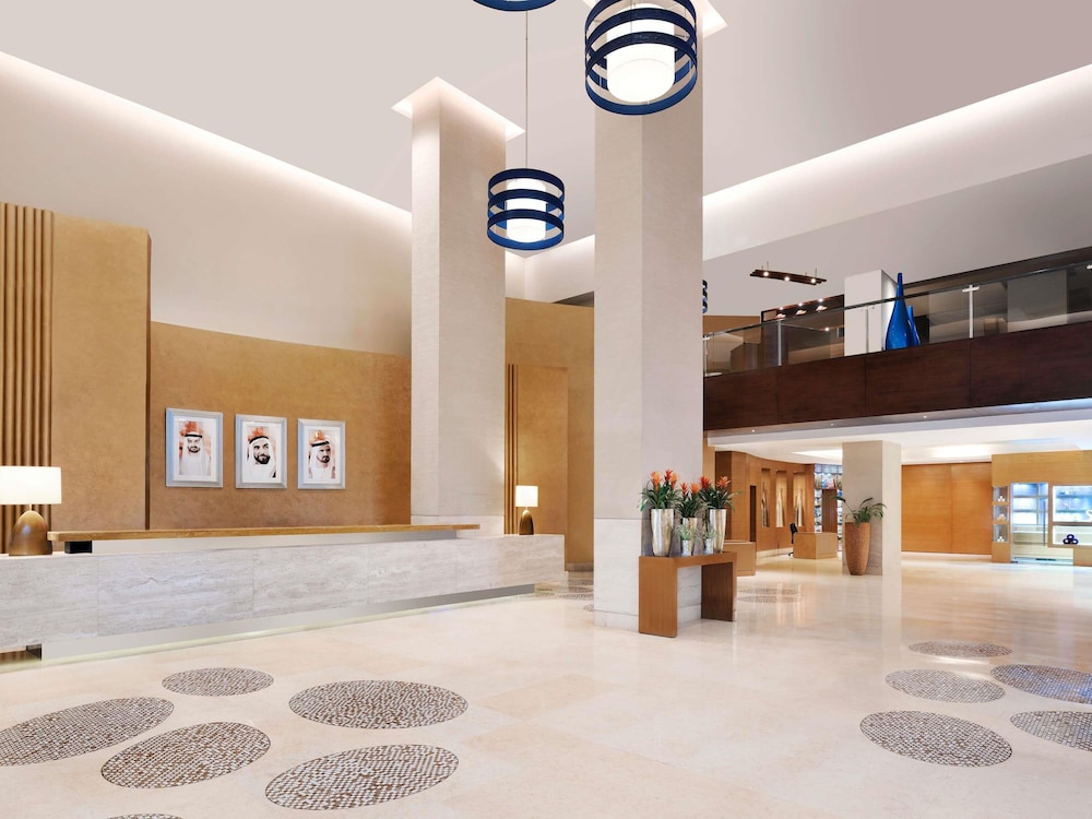 Mövenpick Hotel Jumeirah Beach — Hotel building in Dubai