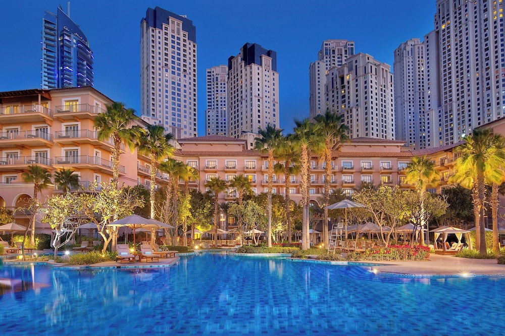 The Ritz-Carlton, Dubai — Swimming pool in Dubai