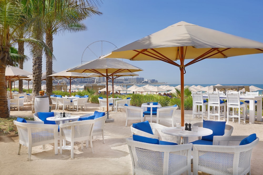 The Ritz-Carlton, Dubai — Restaurant & bars in Dubai