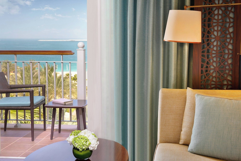 The Ritz-Carlton, Dubai — Hotel rooms in Dubai