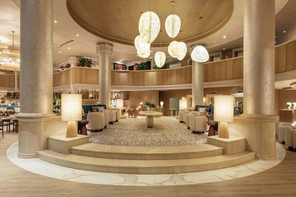 Sheraton Jumeirah Beach Resort — Hotel building in Dubai