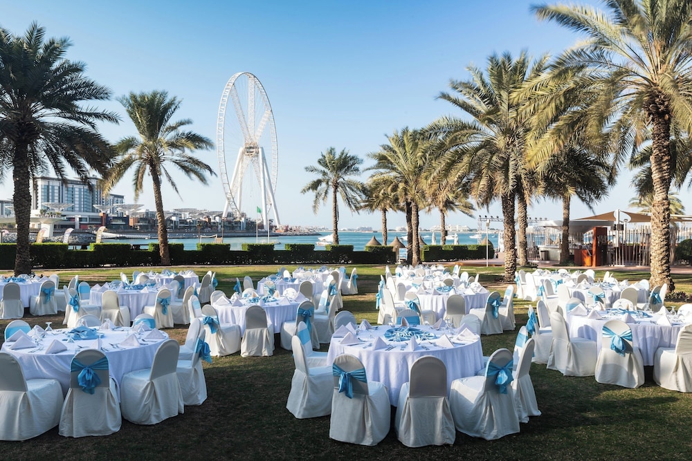 Sheraton Jumeirah Beach Resort — Attractions in the area in Dubai