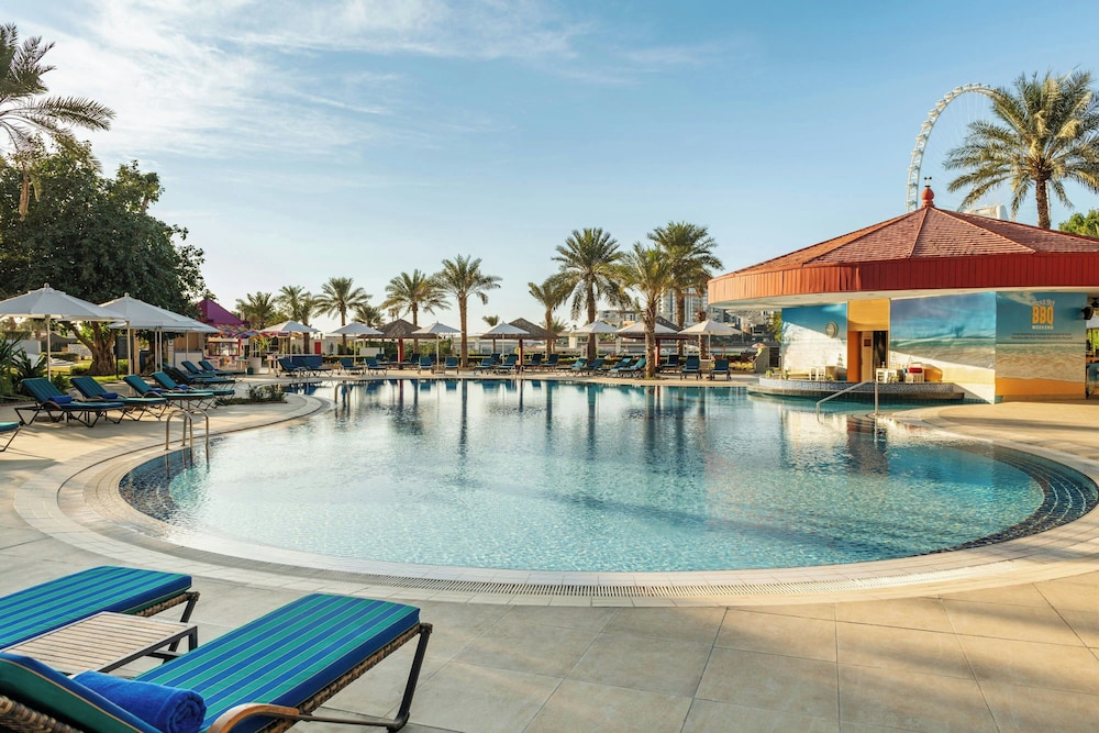Sheraton Jumeirah Beach Resort — Swimming pool in Dubai