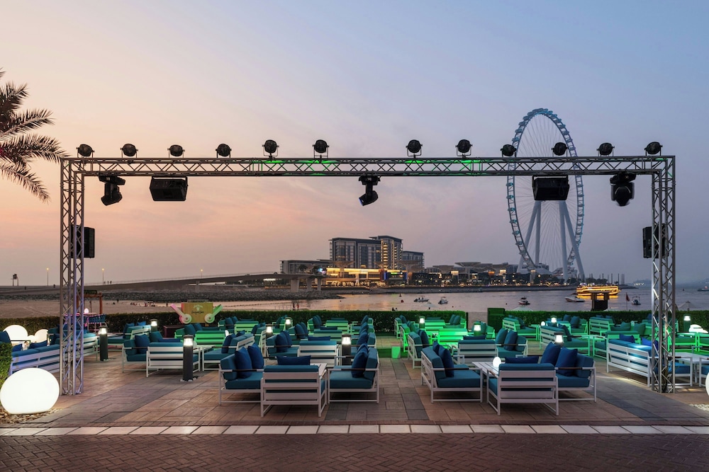 Sheraton Jumeirah Beach Resort — Restaurant & bars in Dubai