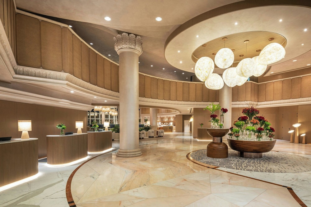 Sheraton Jumeirah Beach Resort — Hotel building in Dubai