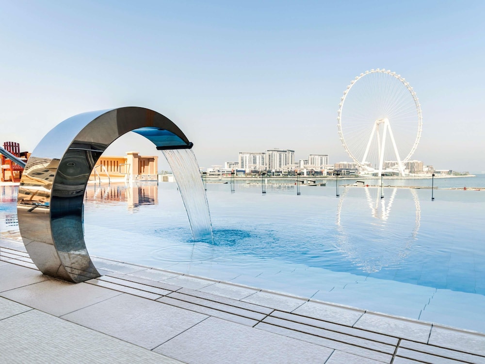 Sofitel Dubai Jumeirah Beach — Main photo in Dubai