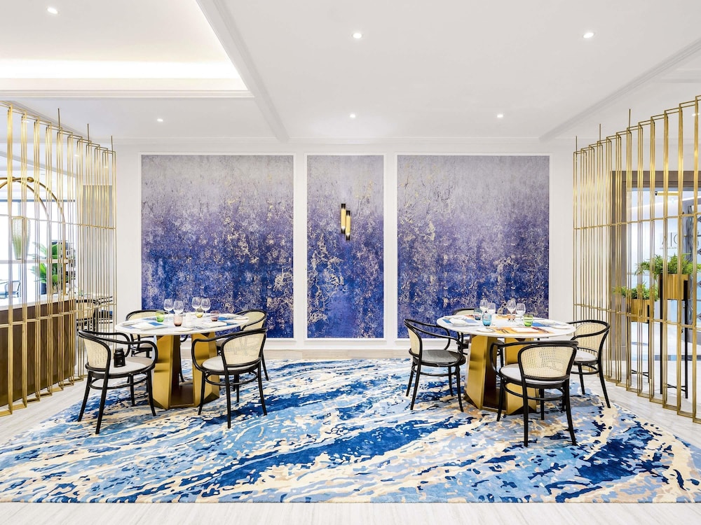 Sofitel Dubai Jumeirah Beach — Restaurant in Dubai