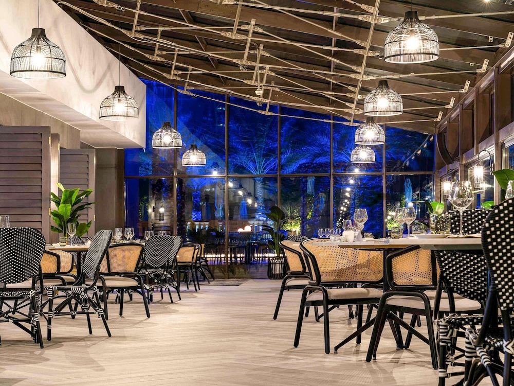 Sofitel Dubai Jumeirah Beach — Outdoor in Dubai