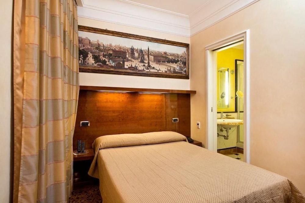Suite Opera Rooms