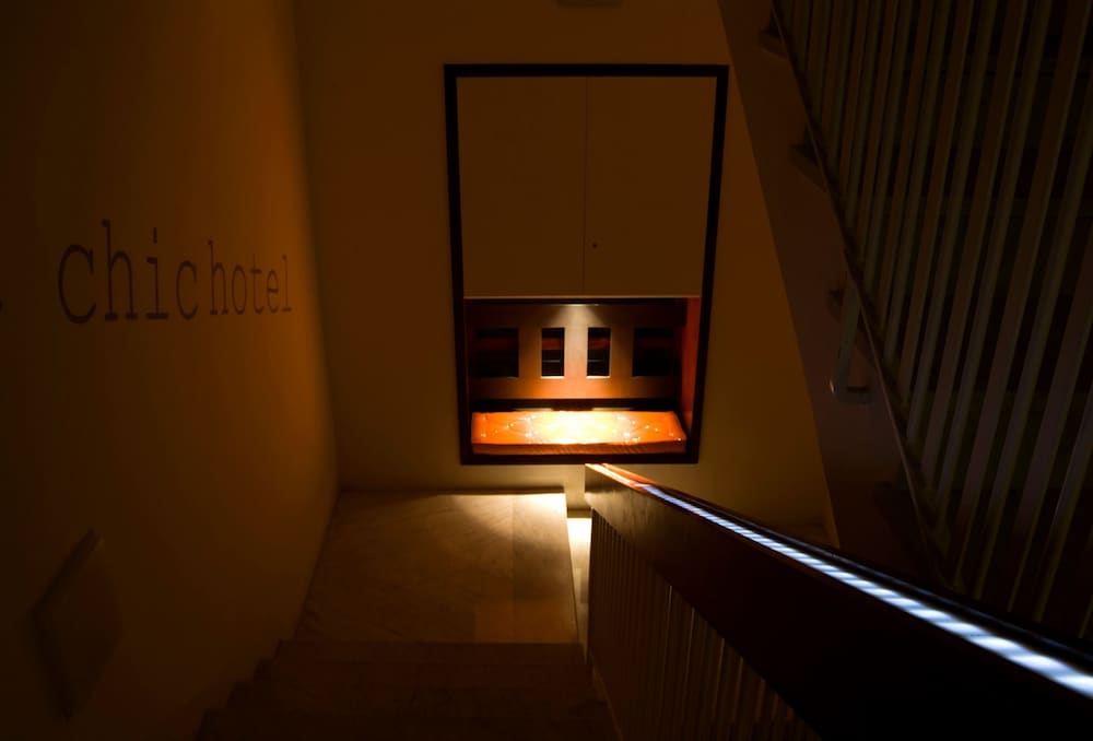 Orange Hotel — Hotel building in Rome, Lazio