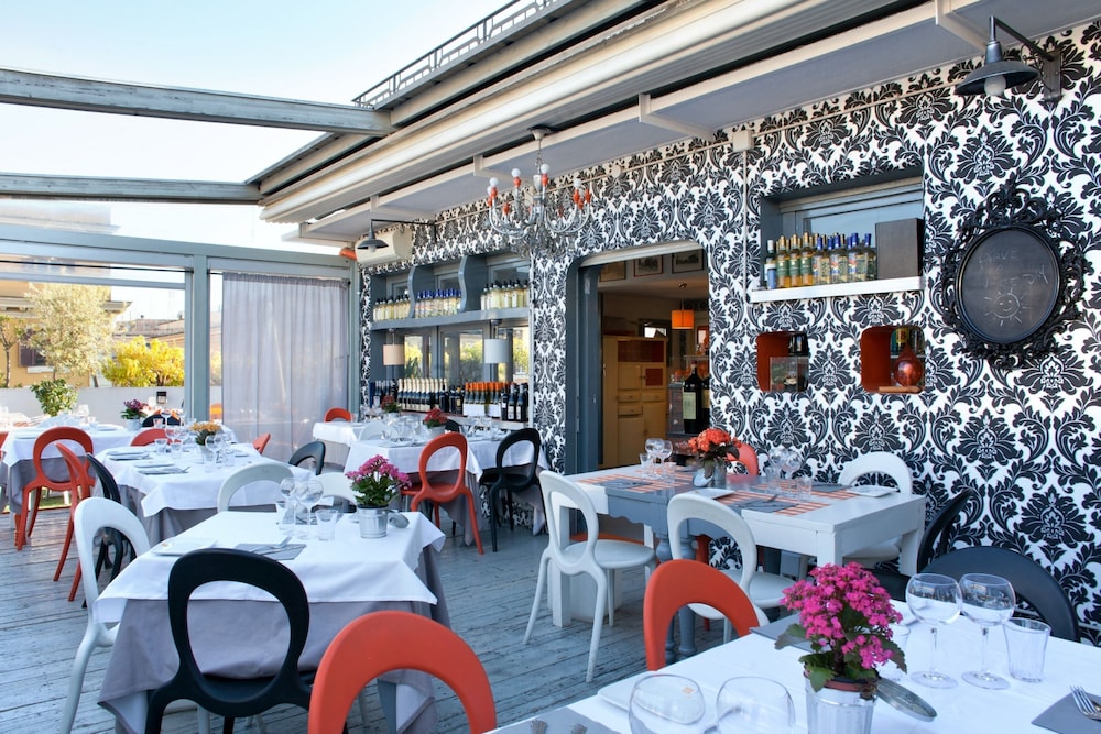 Orange Hotel — Restaurant & bars in Rome, Lazio