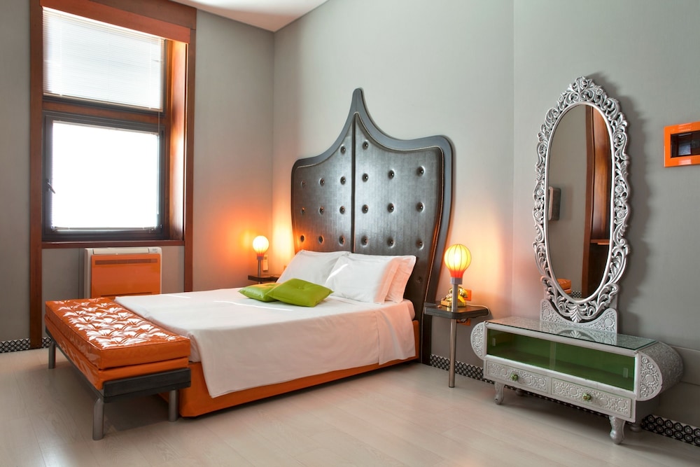 Orange Hotel — Hotel rooms in Rome, Lazio