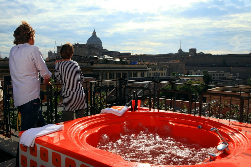 Orange Hotel — Spa in Rome, Lazio